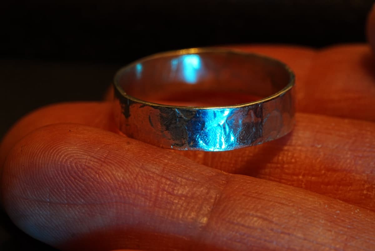 Hammered sterling band